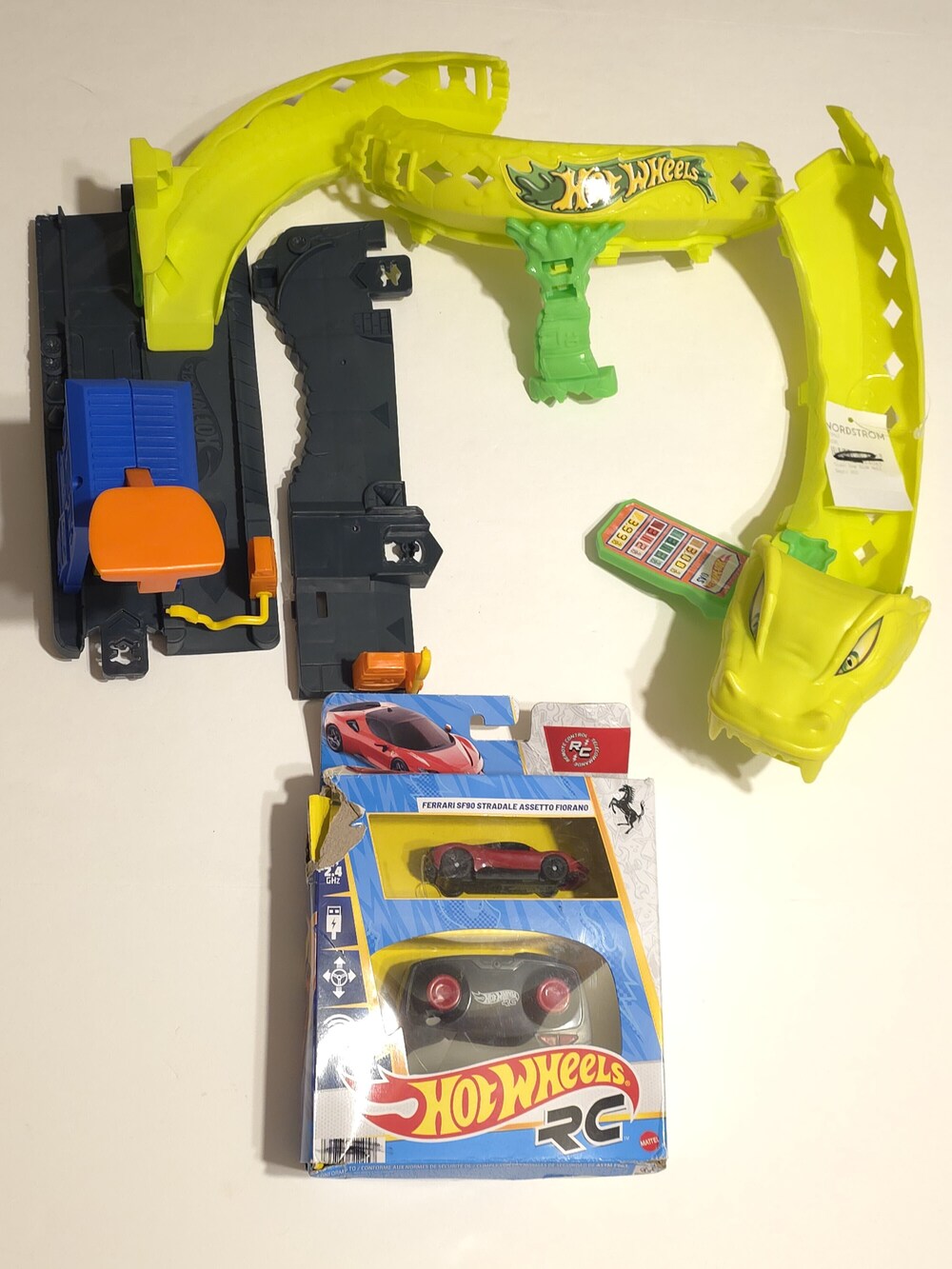 Hot Wheels Snake Spiral Attack Playset & Ferrari SF90 RC Car Bundle